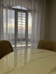 сдается 2 комнатная квартира суточная: 2 комнаты, Круглосуточное заселение — 8