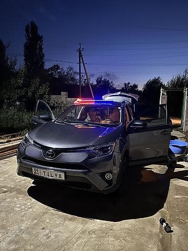 raf: Toyota RAV4: 2018 г., Автомат, Бензин, Кроссовер — 1