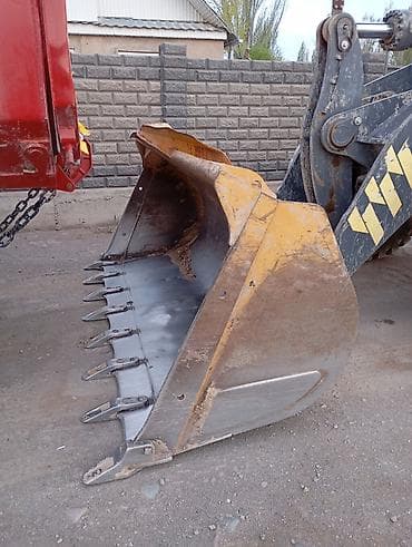 ремонт робот пылесосов: Предлагаю услуги опытного оператора на мощном фронтальном погрузчике — 2