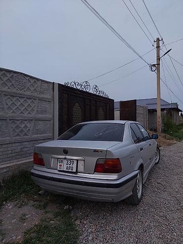 кузов е36: BMW 3 series: 1991 г., 1.8 л, Ручные, Бензин, Седан — 3