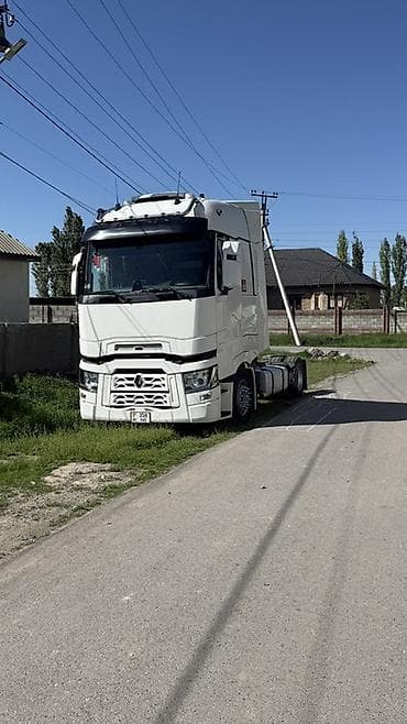 машина 470: Тягач, Renault, Тентованный — 2