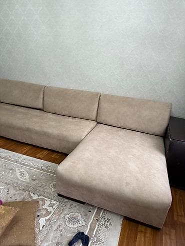 Ширмы, перегородки: Диван Российского производства . Хорошее состояние — 2