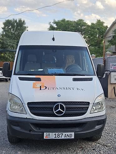 Продаю Mercedes-Benz Sprinter (средний база, высокий кузов) Ключевые