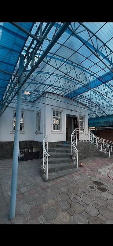 аренда витрина: Сдается дом под бизнес Ориентир Ахунбаева и Шукурова (ориентир на — 5