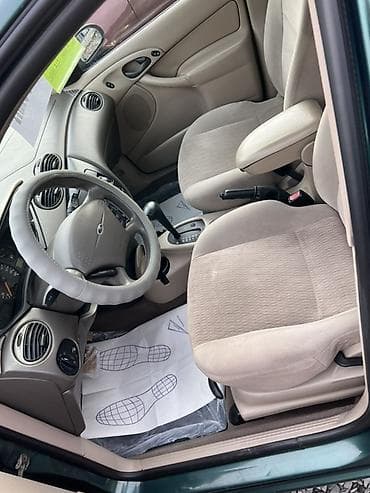 mini kooper: Ford Focus: 2000 г., 2 л, Механика, Бензин, Седан — 5