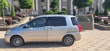 Toyota Raum: 2004 г., 1.5 л, Автомат, Бензин, Минивэн