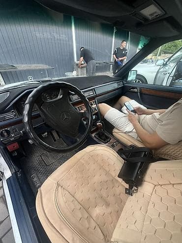 тайотта камри 70: Mercedes-Benz W124: 1995 г., 2.2 л, Механика, Бензин, Седан — 4