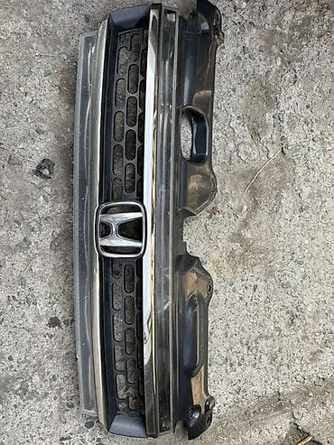 Решетка радиатора Honda 2004 г., Б/у, Оригинал