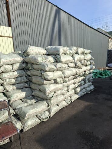 Уголь Кара-Кече, Платная доставка, Оптом, Фракция: Крупный (К), В мешках