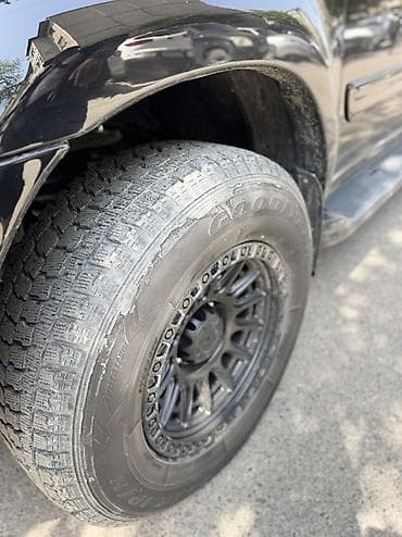 Унаа сатуу: Toyota Sequoia: 2001 г., 4.7 л, Автомат, Бензин, Жол тандабас — 7