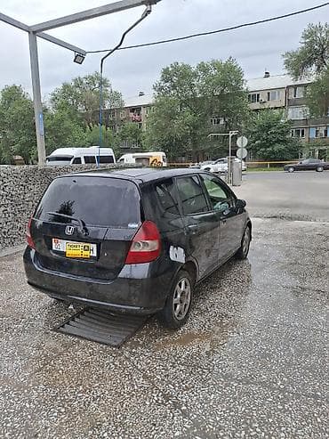 мопеды в бишкеке: Honda Fit: 2002 г., 1.3 л, Автомат, Бензин, Хэтчбэк — 3