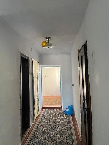 Квартиры: 2 комнаты, 54 м², 1 этаж, Требуется ремонт — 4