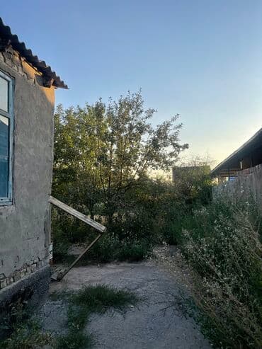 дом в городе токмок: 100 кв. м, 4 бөлмө — 2