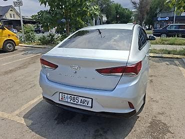 умное зеркало: Hyundai Sonata: 2017 г., Автомат, Газ, Седан — 5