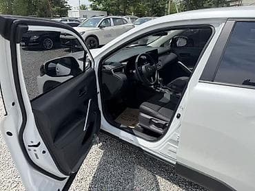 cross: Toyota Corolla Cross: 2024 г., 2 л, Автомат, Бензин, Кроссовер — 5