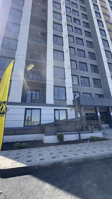 Недвижимость: 3 комнаты, 95 м², Элитка, 3 этаж, Евроремонт — 1