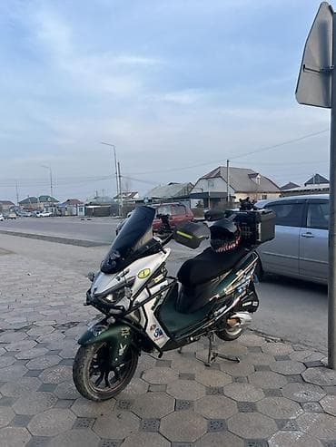 мото скутеры: Макси-скутер 160 куб. см, Бензин, Б/у — 1