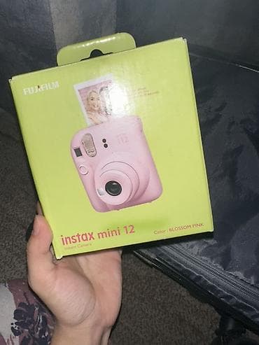 очки с камерой оригинал: FUJIFILM Instax mini 12 — моментальная камера в цвете Blossom Pink — 1