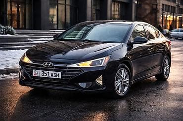 Hyundai Elantra: 2018 г., 2 л, Автомат, Бензин, Седан