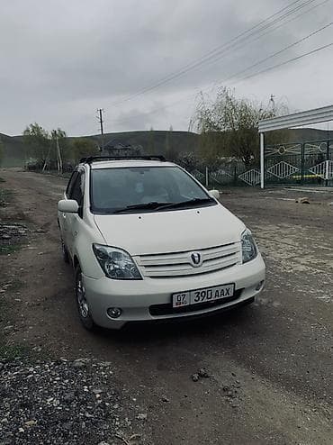китайский мини машина: Toyota Ist: 2005 г., 1.3 л, Автомат, Бензин, Хэтчбэк — 1