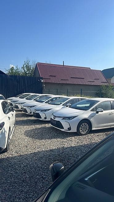 Продажа авто: Toyota Corolla: 2022 г., 1.8 л, Вариатор, Гибрид, Седан — 8