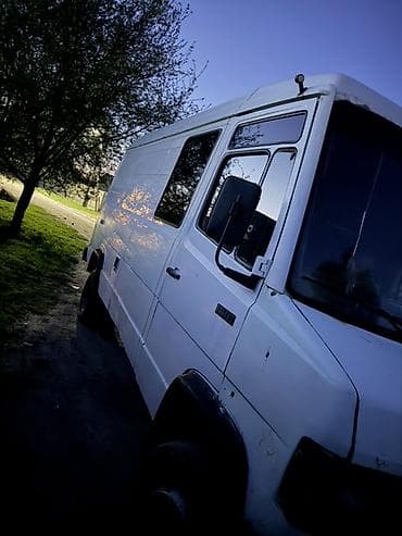 daf 2001: Mercedes-Benz : 1994 г., 4 л, Ручные, Дизель, Фургон — 3