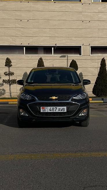 фит на расрочку: Chevrolet Spark: 2019 г., 1 л, Вариатор, Бензин, Хэтчбэк — 1
