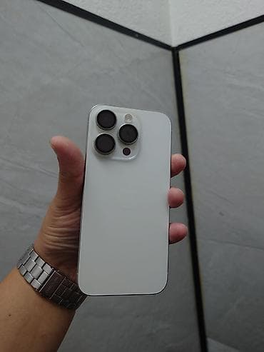 китайский iphone 15: IPhone 15 Pro, Б/у, 256 ГБ, White Titanium, Чехол, 85 % — 1