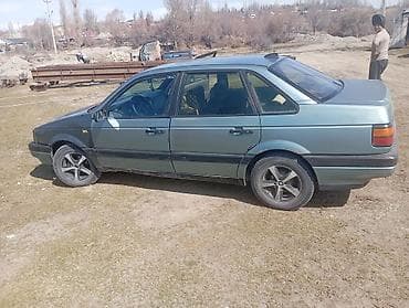 кассеты аудио: Volkswagen Passat: 1989 г., 1.8 л, Ручные, Бензин, Седан — 1