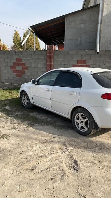 daf lf: Chevrolet Lacetti: 2010 г., Механика, Седан — 4