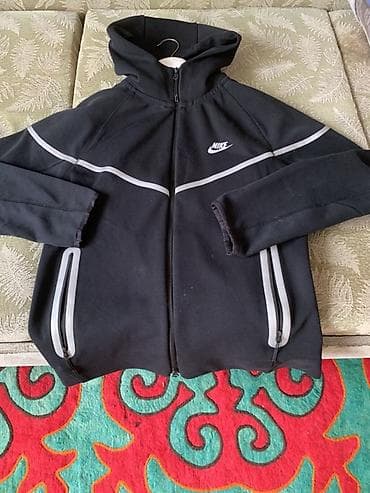 полузамок лакосте: Мужская толстовка, L, Nike, Б/у, цвет - Черный, Платная доставка — 1