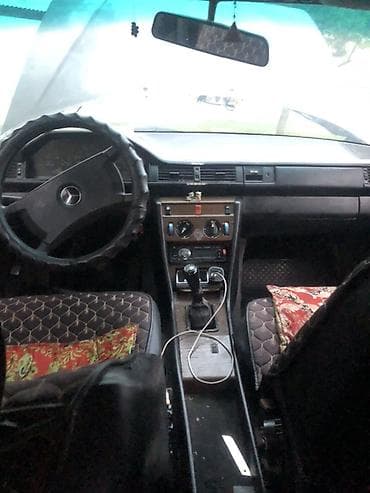 бампер 124 мерс: Mercedes-Benz W124: 1988 г., Ручные, Седан — 4