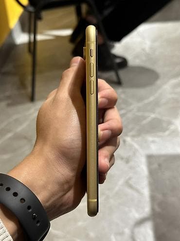 13 peo max: IPhone Xr, Желтый — 3