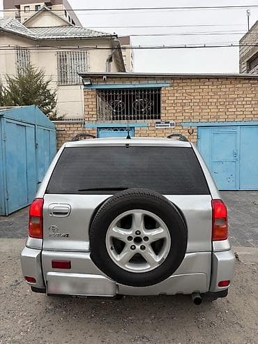 Toyota RAV4: 2002 г., 2 л, Автомат, Бензин, Кроссовер — 4