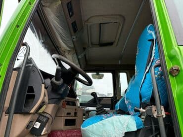 Бала бакчалар, бала багуучулар: Самосвал HOWO (Хово) 2021 года, свежепригнан из Китая. Конфигурация — 4