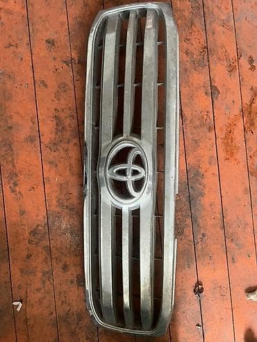Решетка радиатора Toyota Оригинал