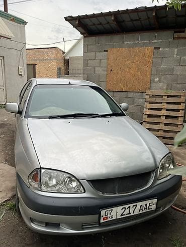 заднего бампера: Toyota Avensis: 2001 г., 1.8 л, Автомат, Бензин, Седан — 4