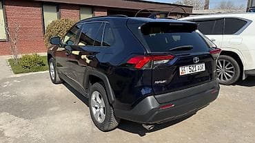 e2 byd: Toyota RAV4: 2019 г. — 6