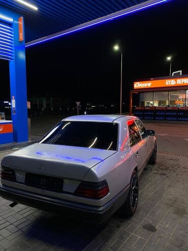 продаю или меняю с доплатой мне: Mercedes-Benz W124: 1988 г., 2.3 л — 4