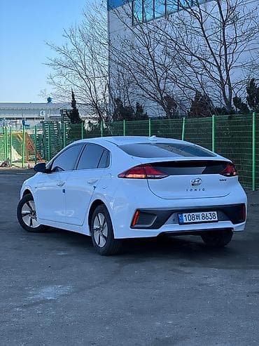 kia niro hybrid: Hyundai Ioniq: 2020 г., 1.6 л, Робот, Гибрид, Хэтчбэк — 6