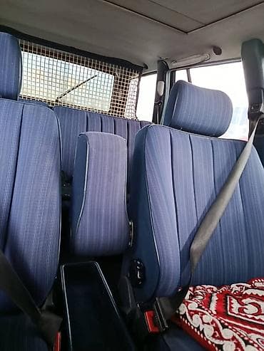 клапан печки 124: Mercedes-Benz W124: 1987 г., 2.3 л, Механика, Бензин, Универсал — 8