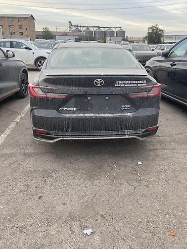 toyota is: Toyota Camry: 2026 г., 2 л, Робот, Гибрид, Седан — 6