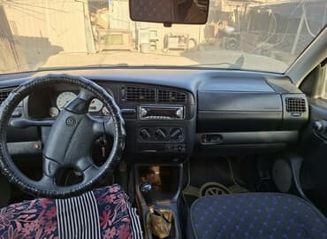 купить запчасти на опель вектра б: Volkswagen Golf V: 1997 г., 1.6 л, Механика, Бензиновая, Седан — 2