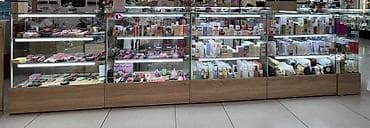 Витрины: Срочно Продаю Торговая Витрина Длина 4 метра Высота 1,20 — 3