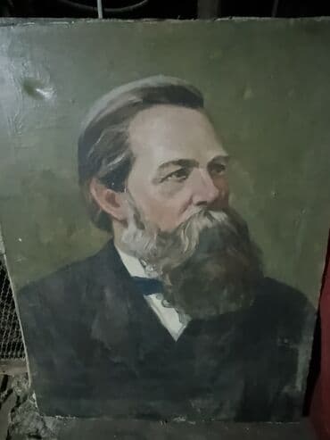 купить письменный стол для школьника бу: - Сюжеты: классические бюстовые портреты мыслителей XIX–XX вв. в — 5