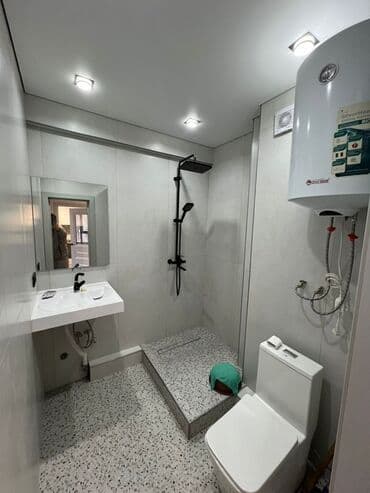 Реклама, печать: Студия с современной отделкой и встроенной кухней - Планировка — 4