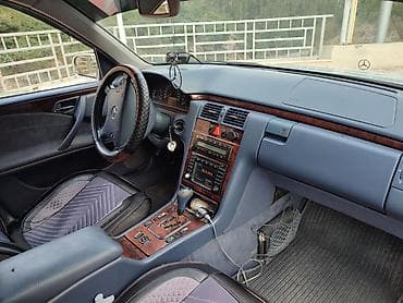 эбу е34: Mercedes-Benz E-Class: 2000 г., 3.2 л, Автомат, Бензин, Седан — 3