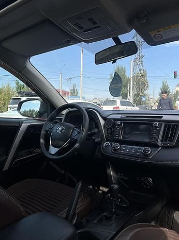 sprinter 315: Toyota RAV4: 2018 г., 2.5 л, Автомат, Бензин, Внедорожник — 8