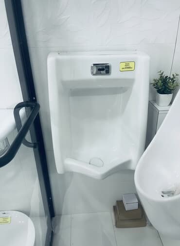 уличный туалет: Писсуар Подвесной, Новый, Материал: Фарфор — 1