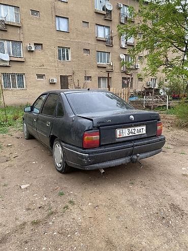Opel Vectra: 1993 г., 1.8 л, Ручные, Бензин, Седан at lalafo.kg Opel Vectra: 1993 г., 1.8 л, Ручные, Бензин, Седан